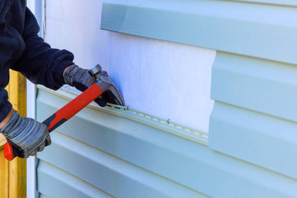 Reliable Emergency Siding Repair contractor in Glendale Heights, IL by Creative Siding